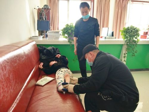 新疆残疾人辅助器具资源中心在吉木萨尔县开展2021年精准康复服务假肢 矫形器取型工作